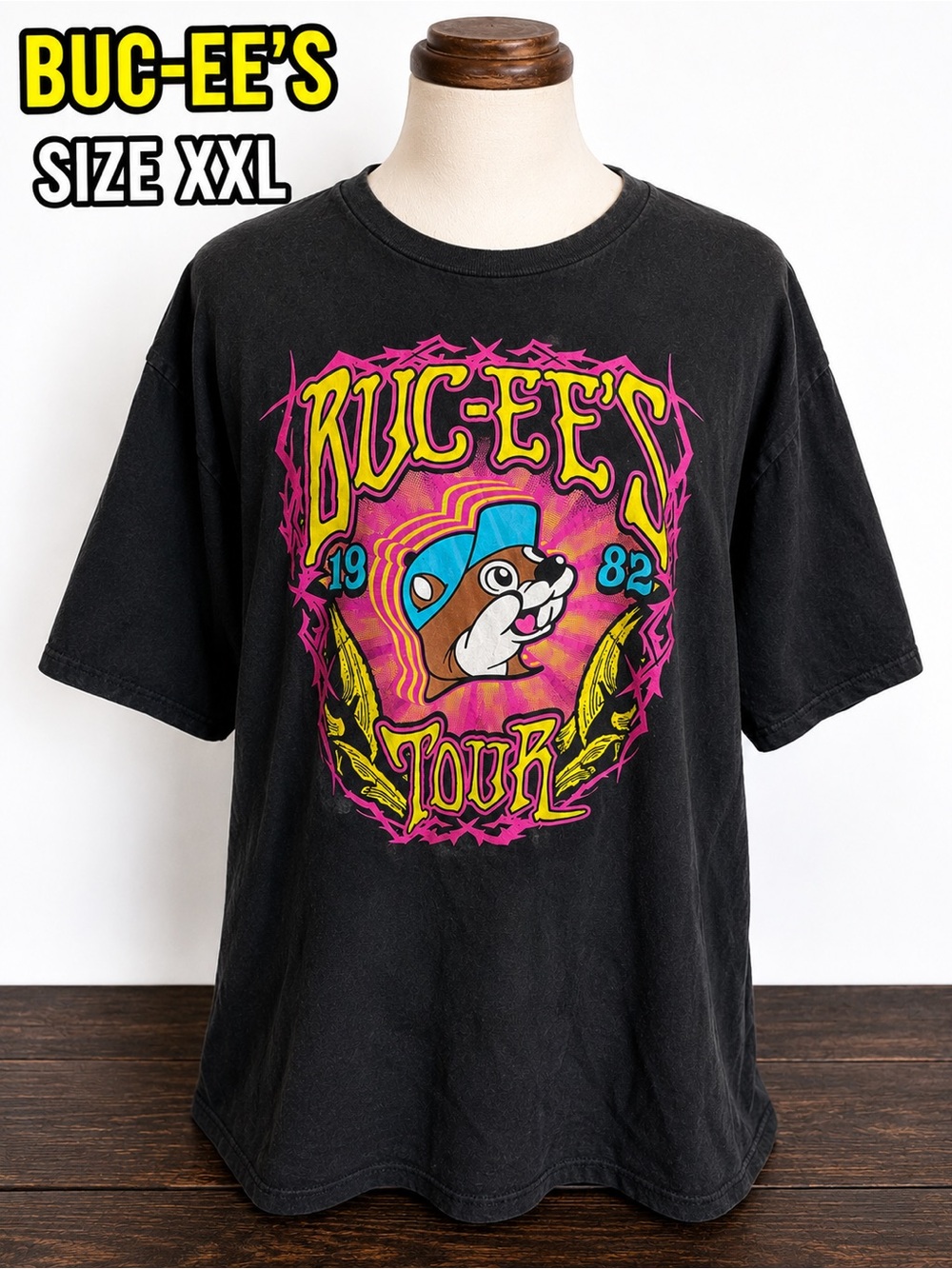 Buc-ee’s Tour 1982-2021 Neon Graphic Tee XXL